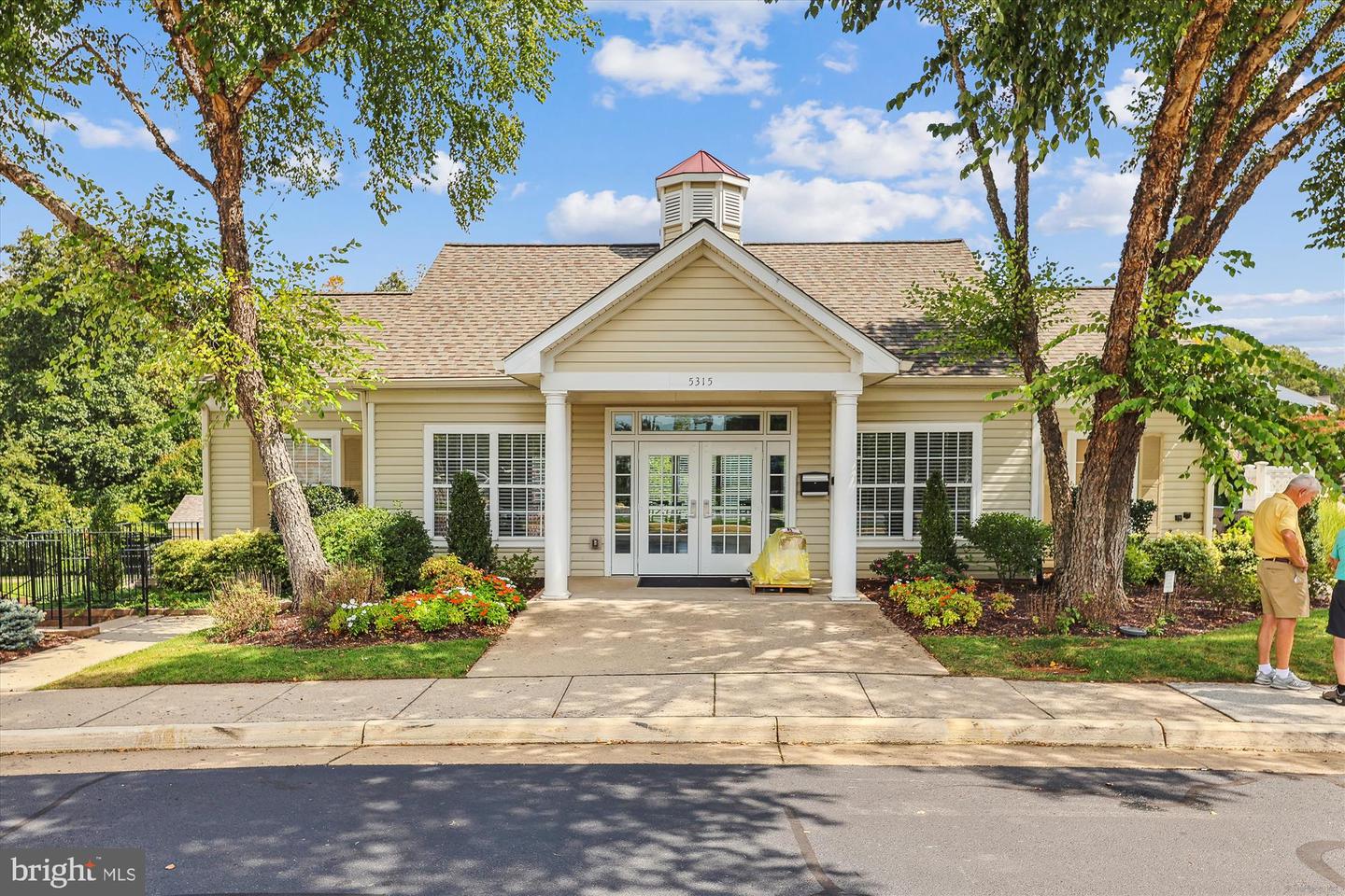 6362 LEVTOV LNDG, ALEXANDRIA, Virginia 22312, 4 Bedrooms Bedrooms, ,3 BathroomsBathrooms,Residential,For sale,6362 LEVTOV LNDG,VAFX2247978 MLS # VAFX2247978