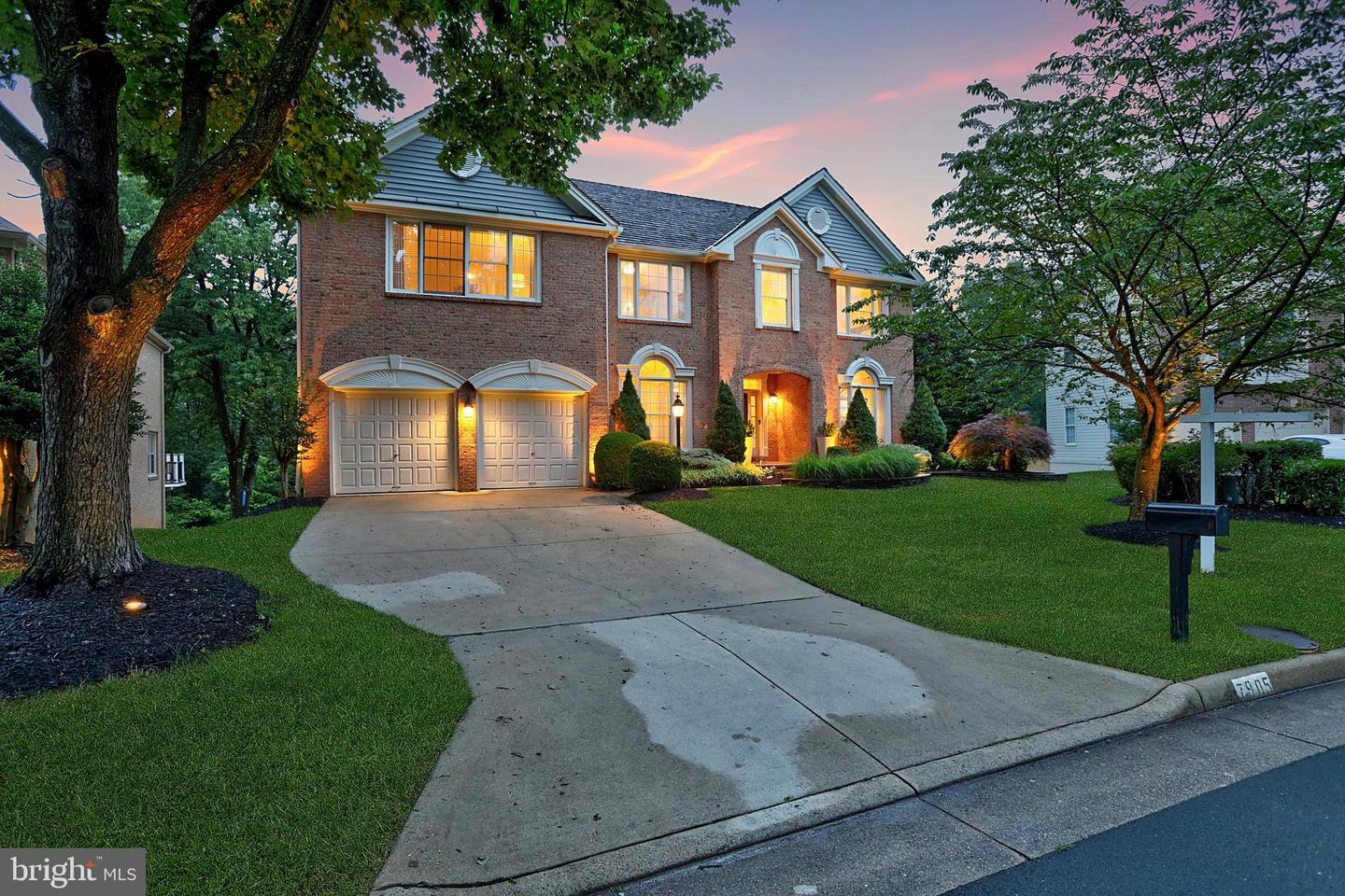 7905 WILLFIELD CT, FAIRFAX STATION, Virginia 22039, 5 Bedrooms Bedrooms, ,5 BathroomsBathrooms,Residential,For sale,7905 WILLFIELD CT,VAFX2248022 MLS # VAFX2248022