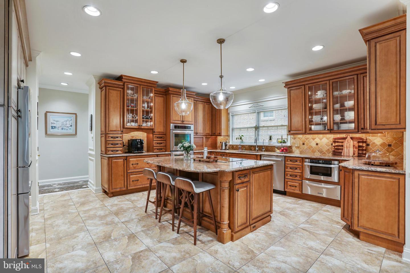 7905 WILLFIELD CT, FAIRFAX STATION, Virginia 22039, 5 Bedrooms Bedrooms, ,5 BathroomsBathrooms,Residential,For sale,7905 WILLFIELD CT,VAFX2248022 MLS # VAFX2248022