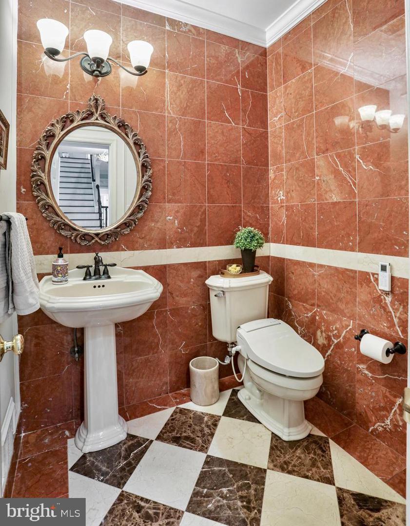 7905 WILLFIELD CT, FAIRFAX STATION, Virginia 22039, 5 Bedrooms Bedrooms, ,5 BathroomsBathrooms,Residential,For sale,7905 WILLFIELD CT,VAFX2248022 MLS # VAFX2248022