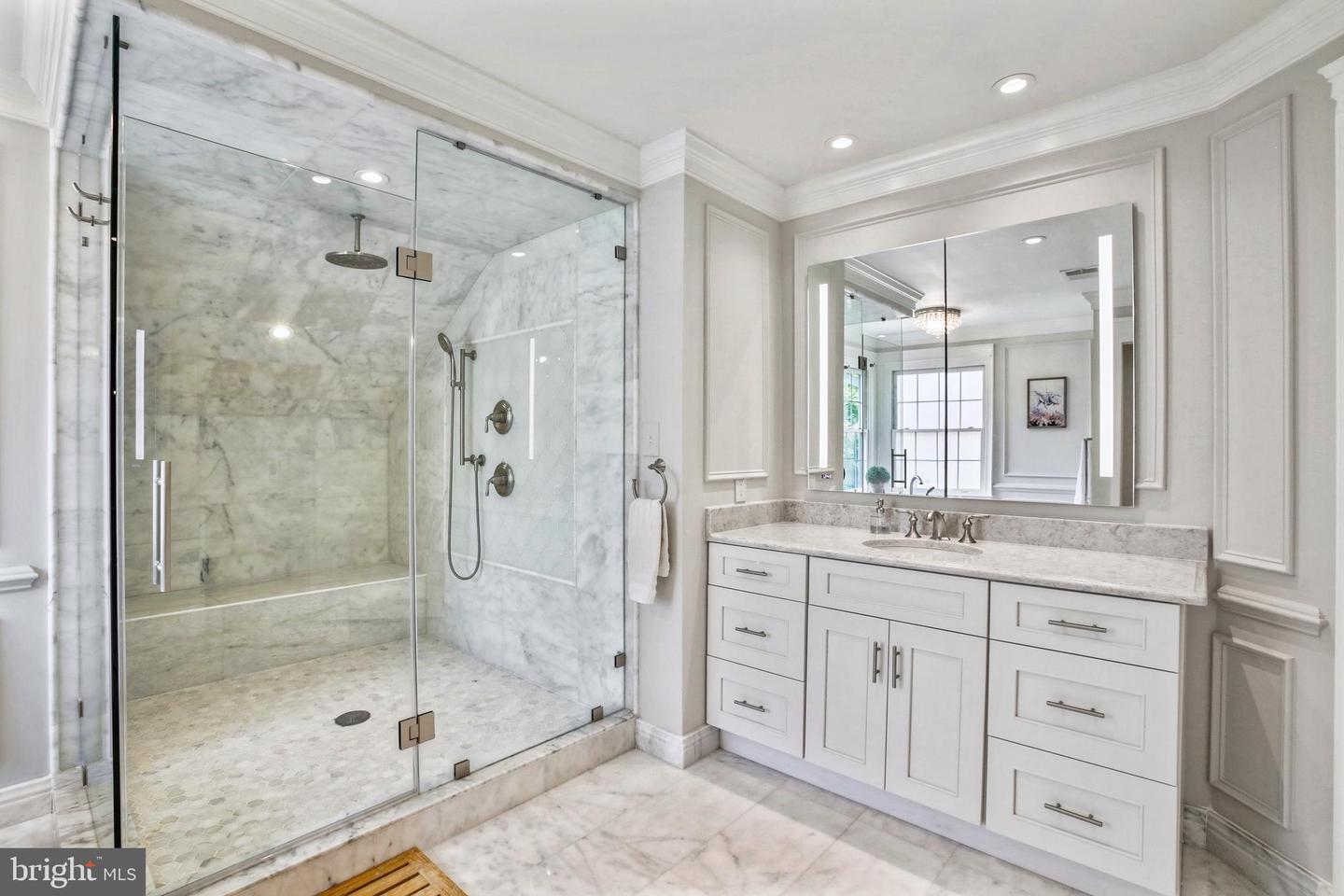 7905 WILLFIELD CT, FAIRFAX STATION, Virginia 22039, 5 Bedrooms Bedrooms, ,5 BathroomsBathrooms,Residential,For sale,7905 WILLFIELD CT,VAFX2248022 MLS # VAFX2248022