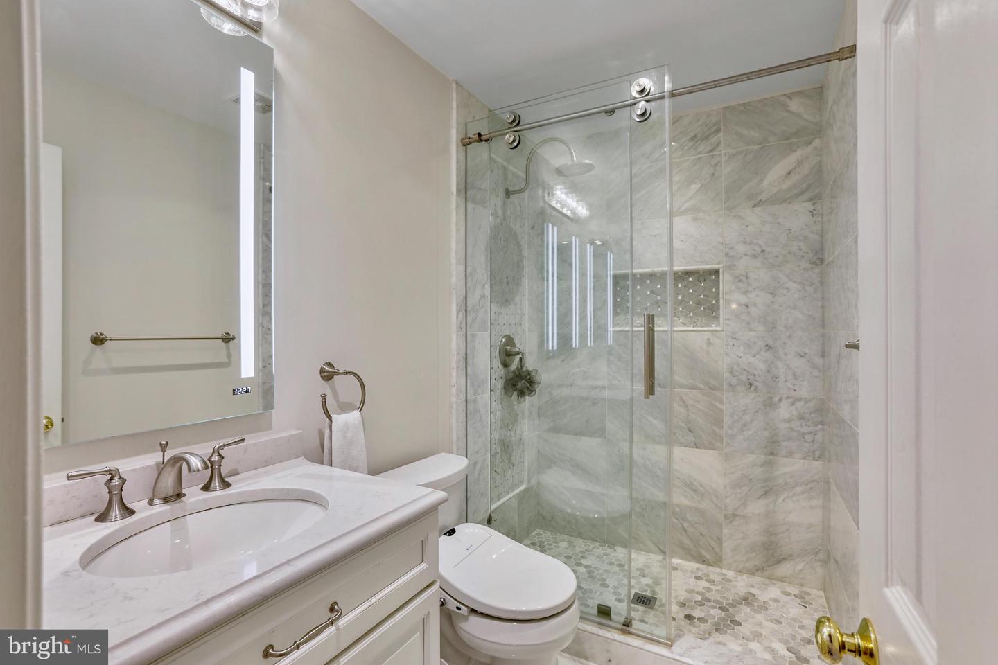 7905 WILLFIELD CT, FAIRFAX STATION, Virginia 22039, 5 Bedrooms Bedrooms, ,5 BathroomsBathrooms,Residential,For sale,7905 WILLFIELD CT,VAFX2248022 MLS # VAFX2248022