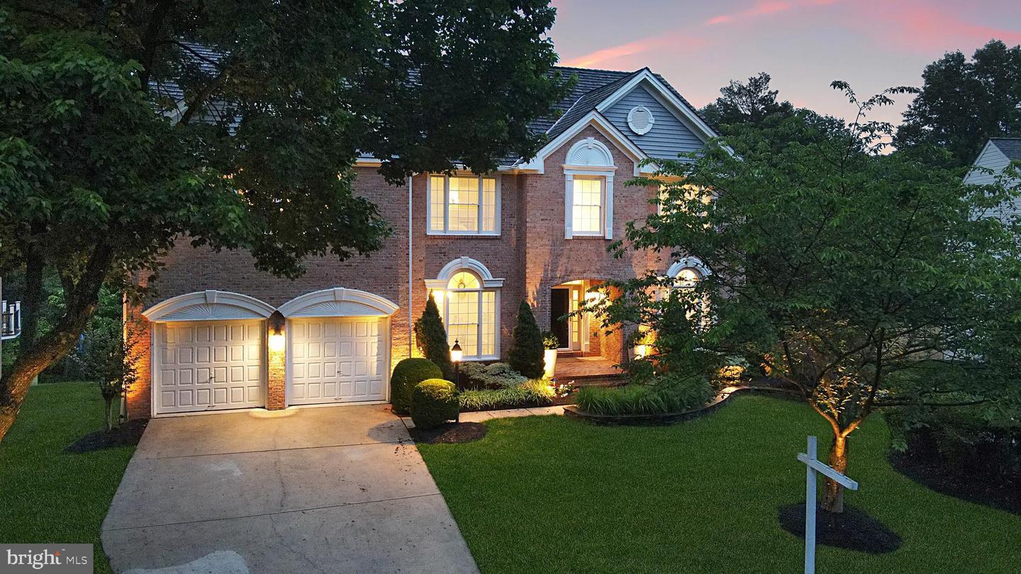 7905 WILLFIELD CT, FAIRFAX STATION, Virginia 22039, 5 Bedrooms Bedrooms, ,5 BathroomsBathrooms,Residential,For sale,7905 WILLFIELD CT,VAFX2248022 MLS # VAFX2248022