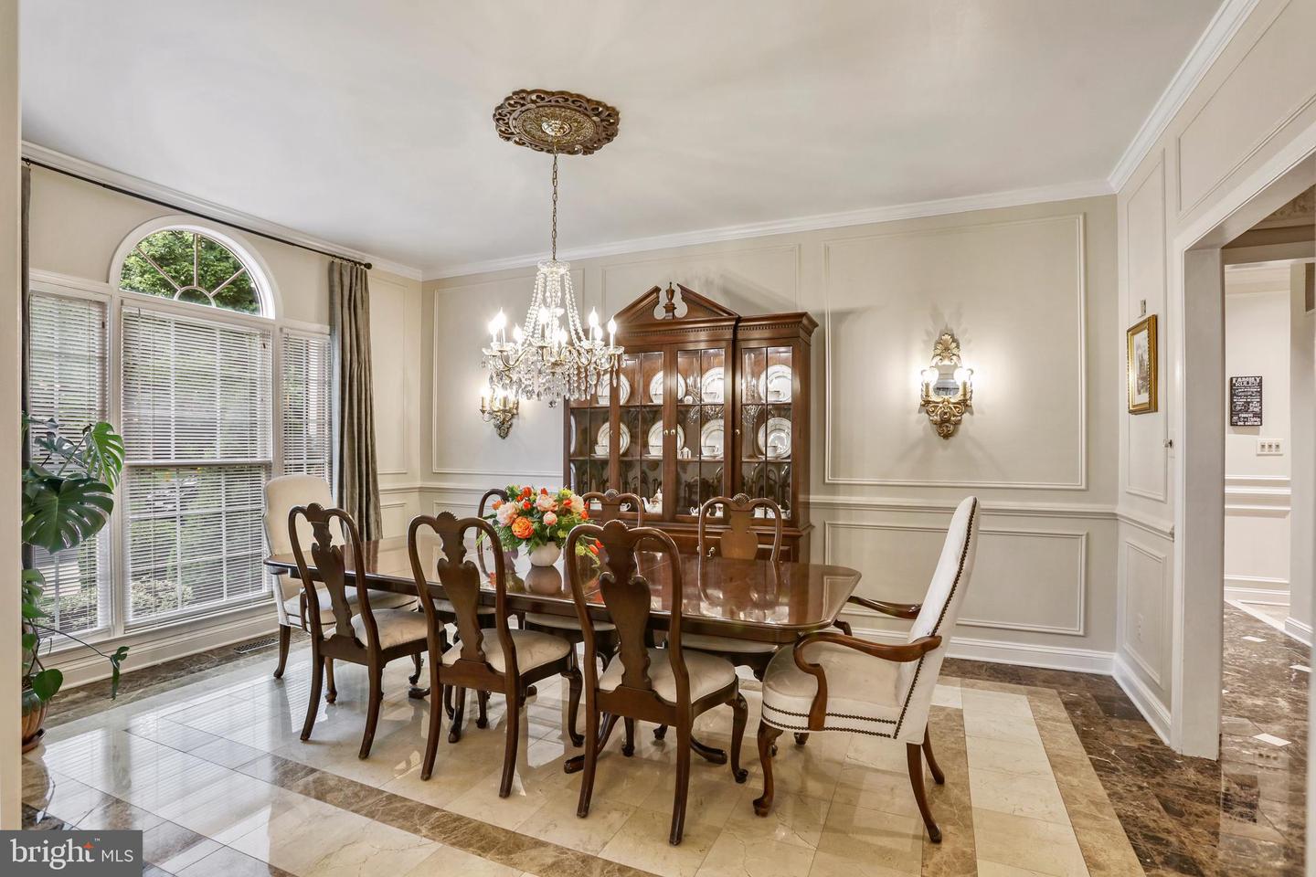 7905 WILLFIELD CT, FAIRFAX STATION, Virginia 22039, 5 Bedrooms Bedrooms, ,5 BathroomsBathrooms,Residential,For sale,7905 WILLFIELD CT,VAFX2248022 MLS # VAFX2248022