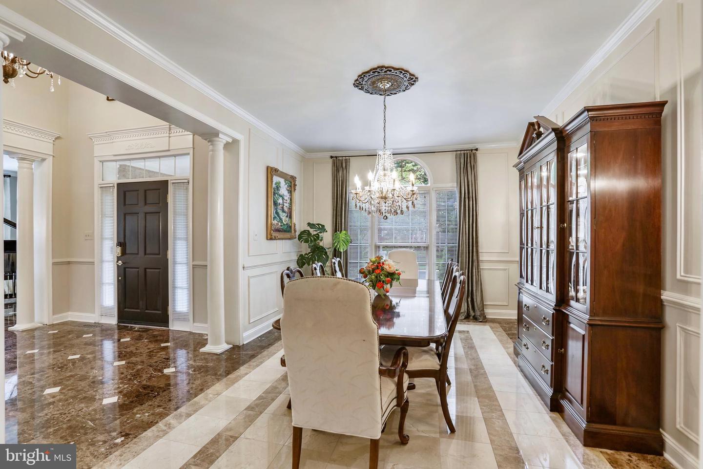7905 WILLFIELD CT, FAIRFAX STATION, Virginia 22039, 5 Bedrooms Bedrooms, ,5 BathroomsBathrooms,Residential,For sale,7905 WILLFIELD CT,VAFX2248022 MLS # VAFX2248022