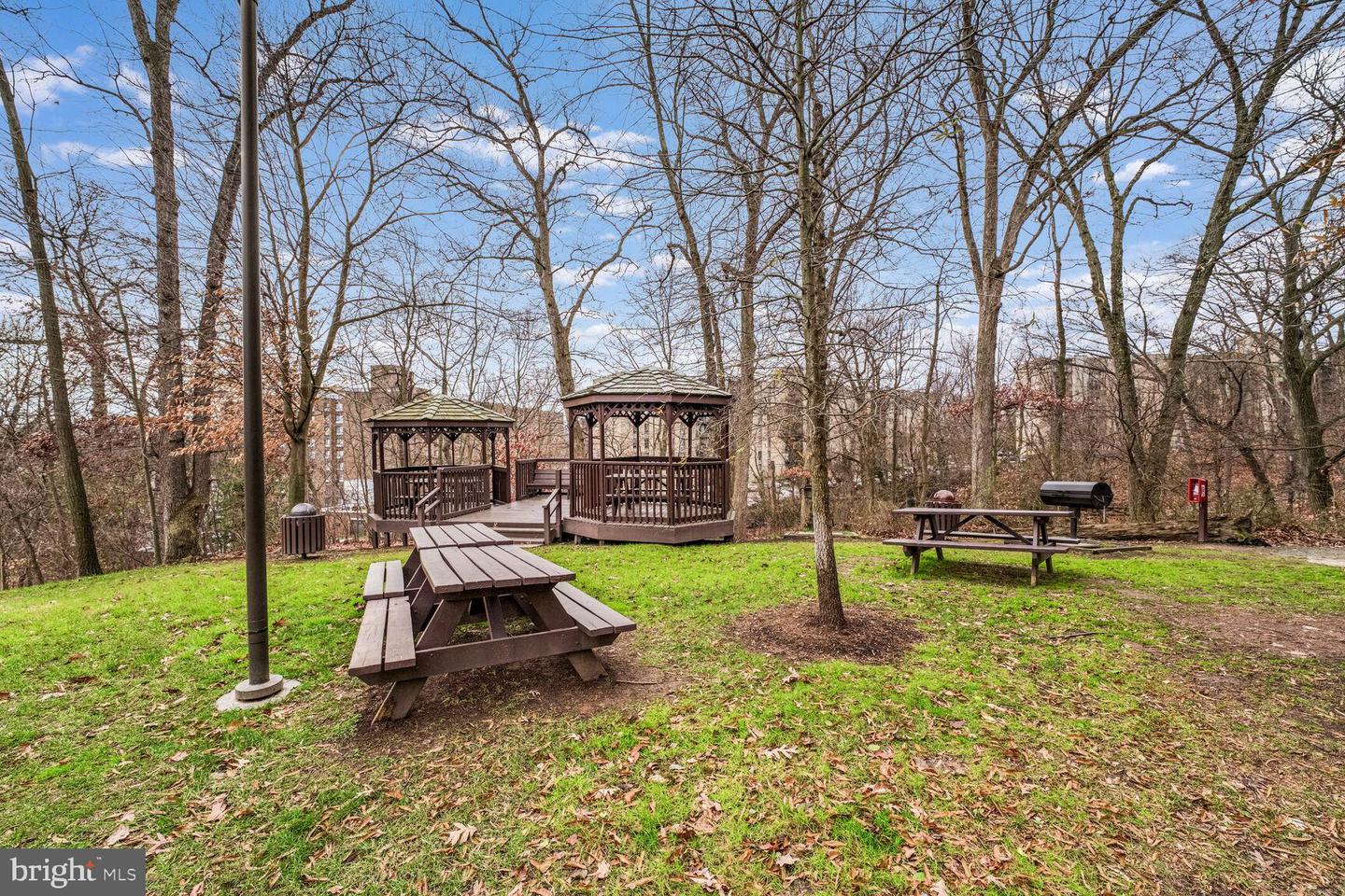 5902 MOUNT EAGLE DR #1209, ALEXANDRIA, Virginia 22303, 2 Bedrooms Bedrooms, ,2 BathroomsBathrooms,Residential,For sale,5902 MOUNT EAGLE DR #1209,VAFX2248110 MLS # VAFX2248110