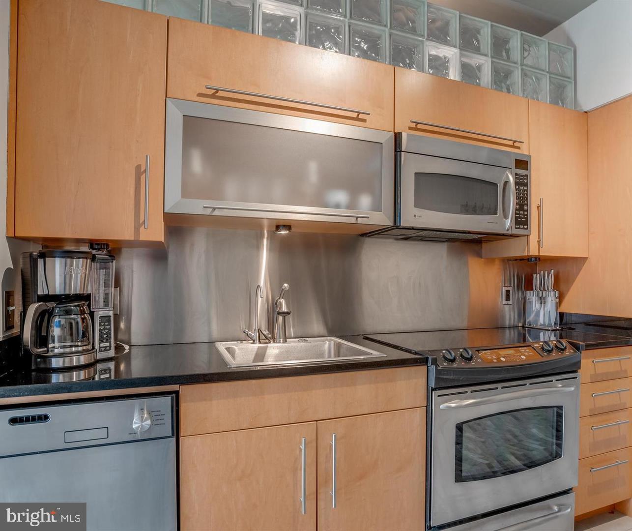 1133 14TH ST NW #1010, WASHINGTON, District Of Columbia 20005, 1 Bedroom Bedrooms, ,1 BathroomBathrooms,Residential,For sale,1133 14TH ST NW #1010,DCDC2206268 MLS # DCDC2206268