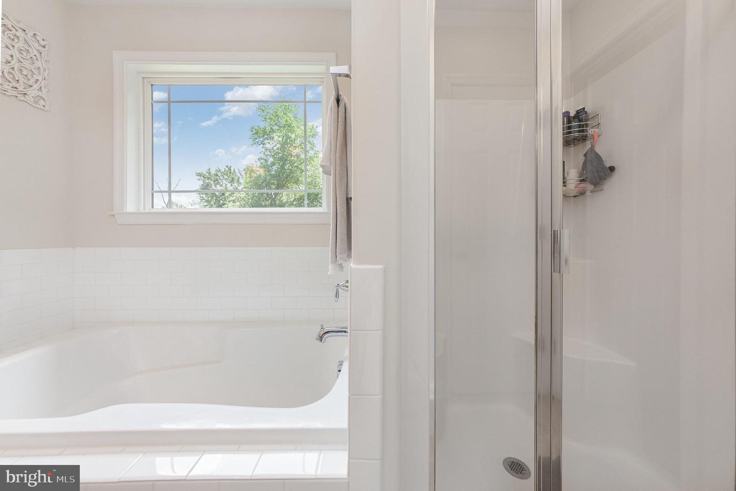 5909 CAMBRIDGE DR, FREDERICKSBURG, Virginia 22407, 4 Bedrooms Bedrooms, ,3 BathroomsBathrooms,Residential,For sale,5909 CAMBRIDGE DR,VASP2034026 MLS # VASP2034026