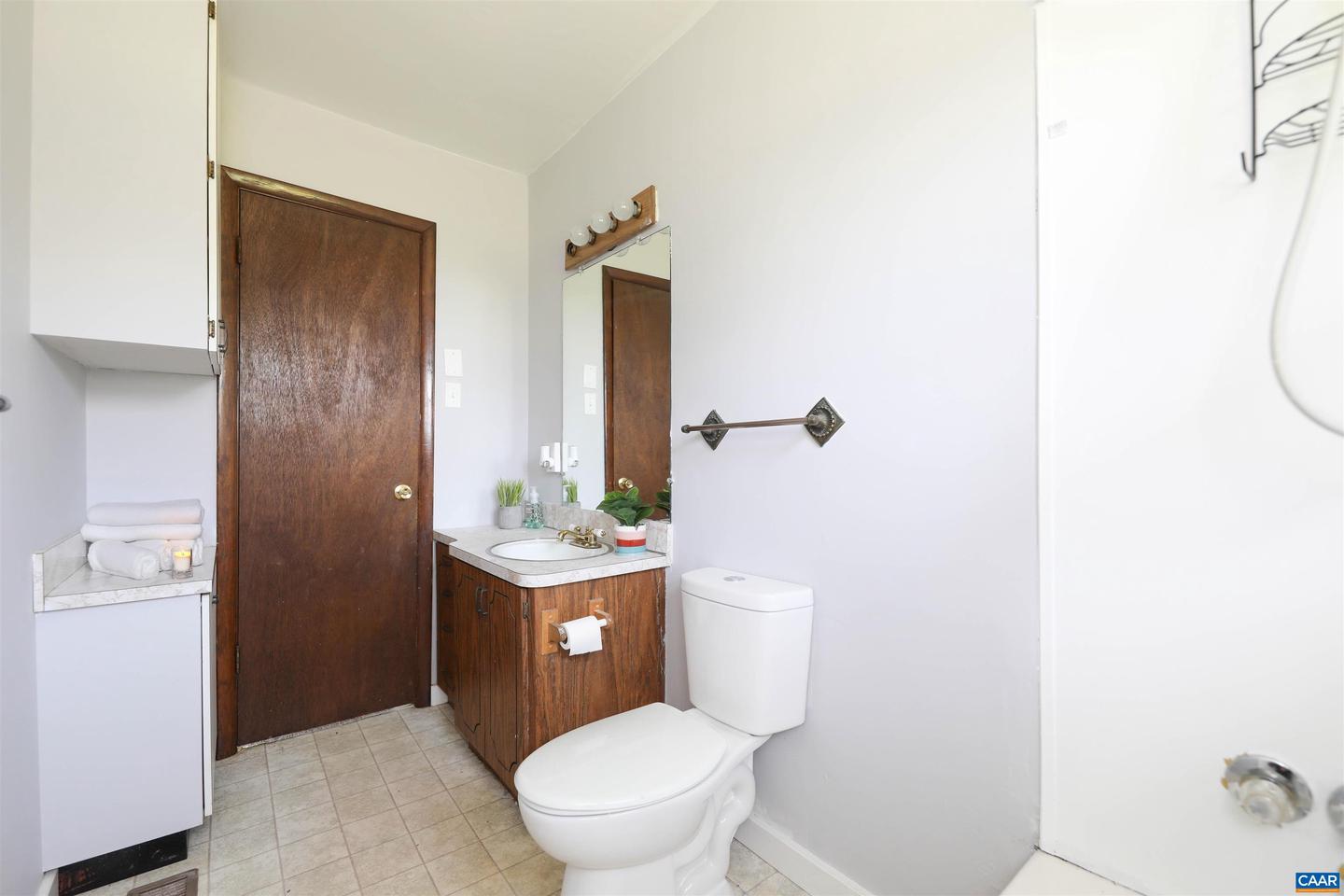 4160 DICKERSON RD, CHARLOTTESVILLE, Virginia 22911, 4 Bedrooms Bedrooms, ,2 BathroomsBathrooms,Residential,For sale,4160 DICKERSON RD,665926 MLS # 665926