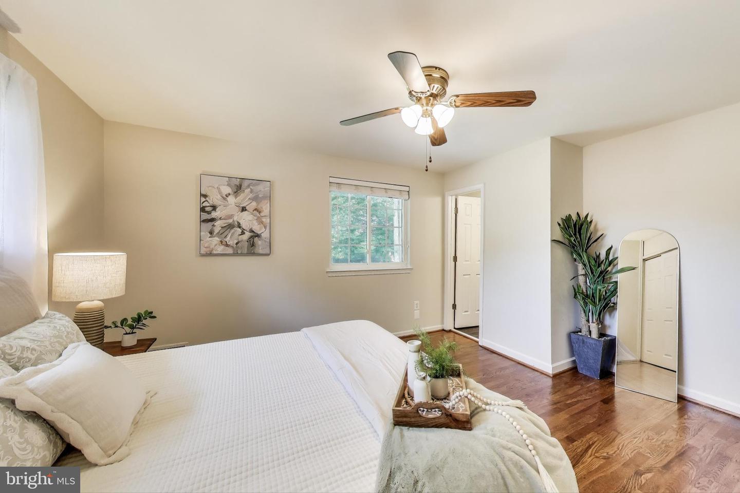 5208 GAINSBOROUGH DR, FAIRFAX, Virginia 22032, 4 Bedrooms Bedrooms, ,3 BathroomsBathrooms,Residential,For sale,5208 GAINSBOROUGH DR,VAFX2249362 MLS # VAFX2249362