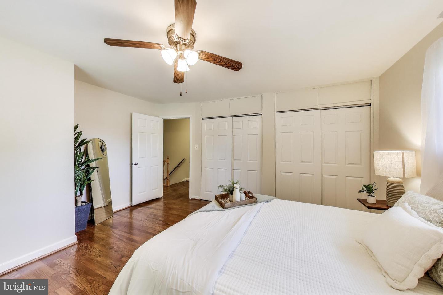5208 GAINSBOROUGH DR, FAIRFAX, Virginia 22032, 4 Bedrooms Bedrooms, ,3 BathroomsBathrooms,Residential,For sale,5208 GAINSBOROUGH DR,VAFX2249362 MLS # VAFX2249362