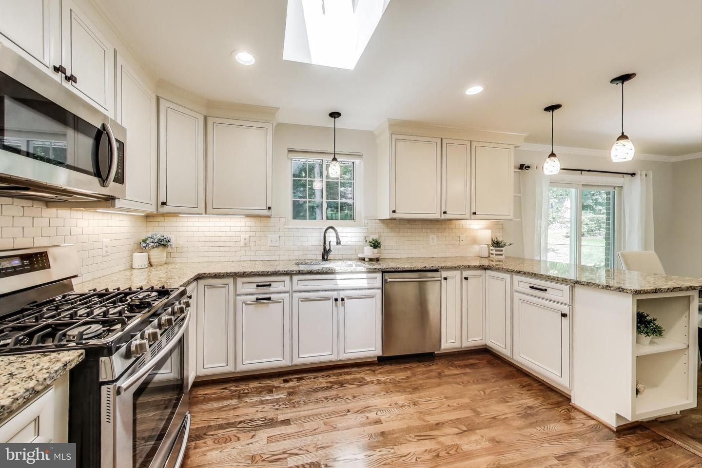 5208 GAINSBOROUGH DR, FAIRFAX, Virginia 22032, 4 Bedrooms Bedrooms, ,3 BathroomsBathrooms,Residential,For sale,5208 GAINSBOROUGH DR,VAFX2249362 MLS # VAFX2249362