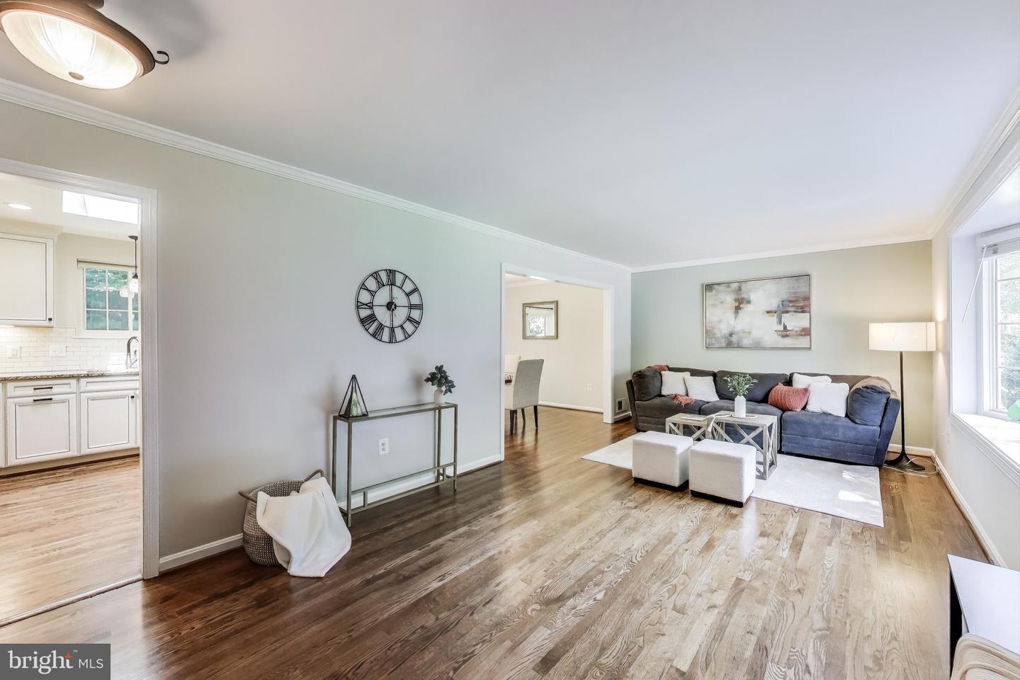 5208 GAINSBOROUGH DR, FAIRFAX, Virginia 22032, 4 Bedrooms Bedrooms, ,3 BathroomsBathrooms,Residential,For sale,5208 GAINSBOROUGH DR,VAFX2249362 MLS # VAFX2249362