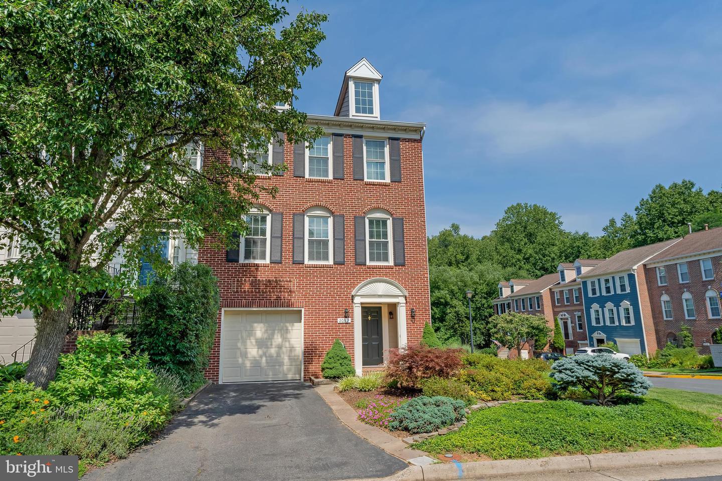 2089 GILLEN LN, FALLS CHURCH, Virginia 22043, 3 Bedrooms Bedrooms, ,2 BathroomsBathrooms,Residential,For sale,2089 GILLEN LN,VAFX2249424 MLS # VAFX2249424