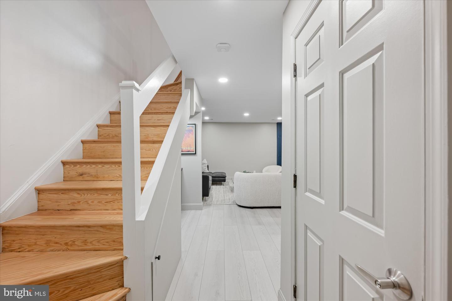 4357 EMBASSY PARK DR NW, WASHINGTON, District Of Columbia 20016, 3 Bedrooms Bedrooms, ,2 BathroomsBathrooms,Residential,For sale,4357 EMBASSY PARK DR NW,DCDC2207022 MLS # DCDC2207022