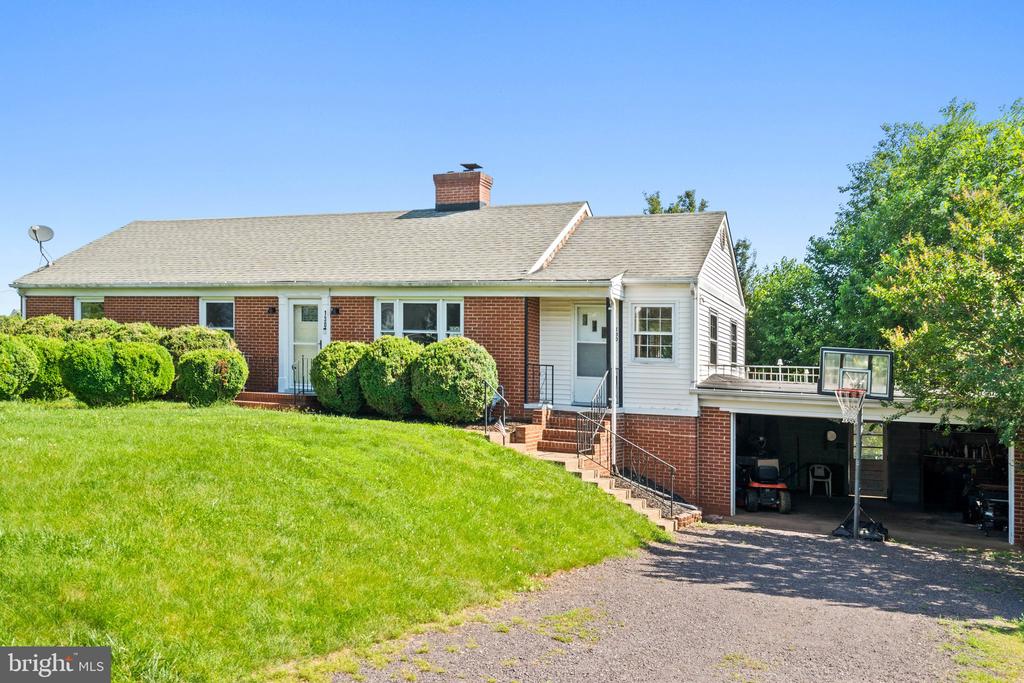 130 MORNINGSIDE DR, CULPEPER, Virginia 22701, 3 Bedrooms Bedrooms, ,2 BathroomsBathrooms,Residential,130 MORNINGSIDE DR,VACU2010836 MLS # VACU2010836