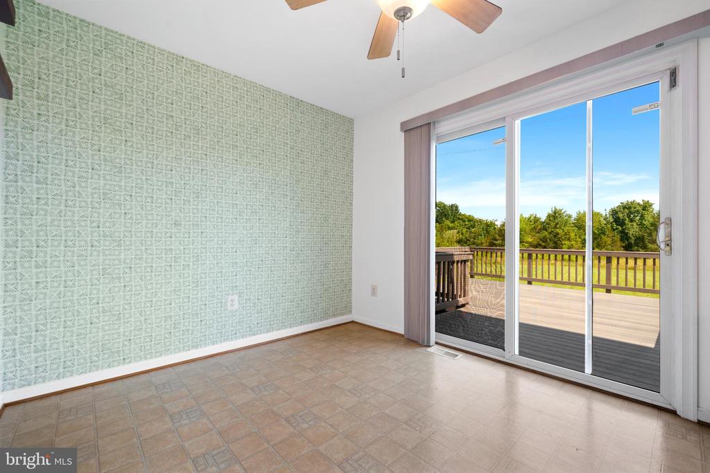 7032 E JUSTIN CT E, WARRENTON, Virginia 20186, 3 Bedrooms Bedrooms, ,2 BathroomsBathrooms,Residential,7032 E JUSTIN CT E,VAFQ2017160 MLS # VAFQ2017160