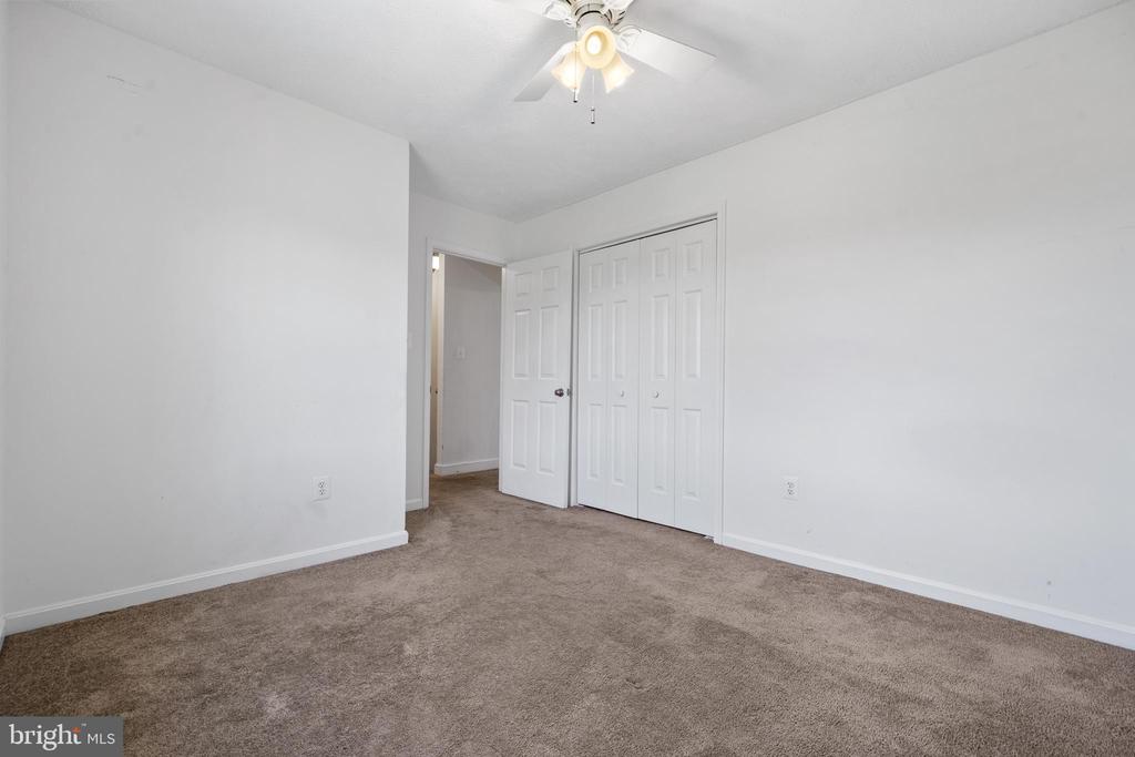 7032 E JUSTIN CT E, WARRENTON, Virginia 20186, 3 Bedrooms Bedrooms, ,2 BathroomsBathrooms,Residential,7032 E JUSTIN CT E,VAFQ2017160 MLS # VAFQ2017160