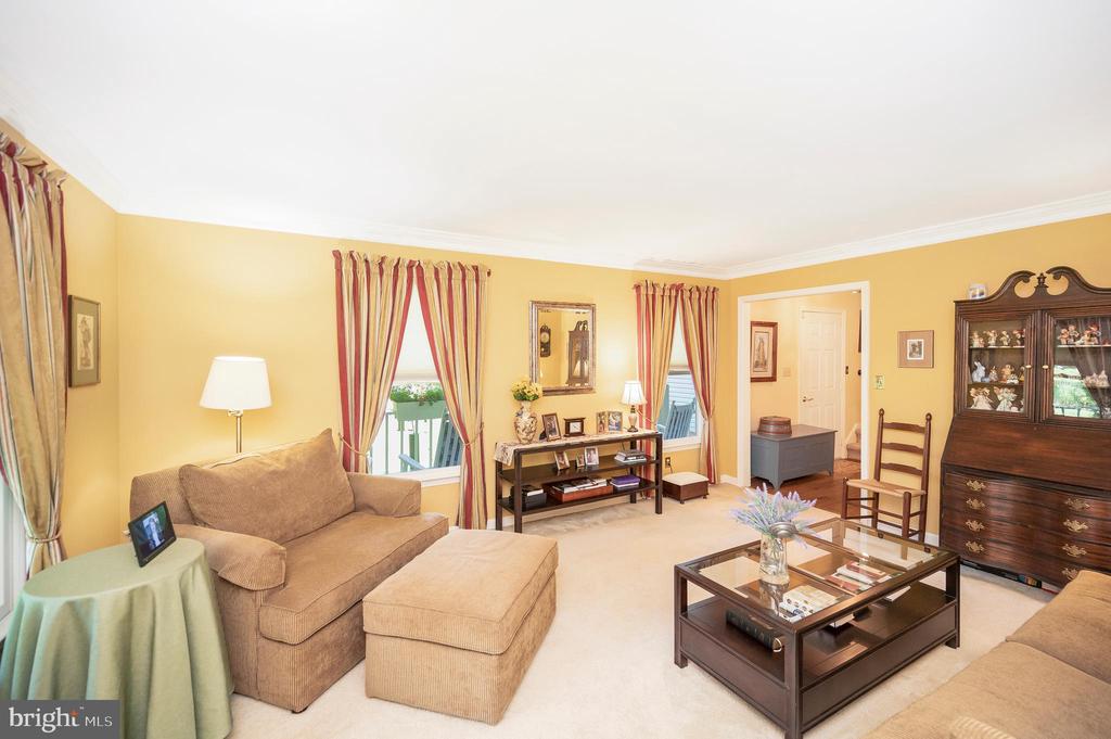 10415 SHAW DR, SPOTSYLVANIA, Virginia 22553, 4 Bedrooms Bedrooms, ,2 BathroomsBathrooms,Residential,10415 SHAW DR,VASP2034128 MLS # VASP2034128