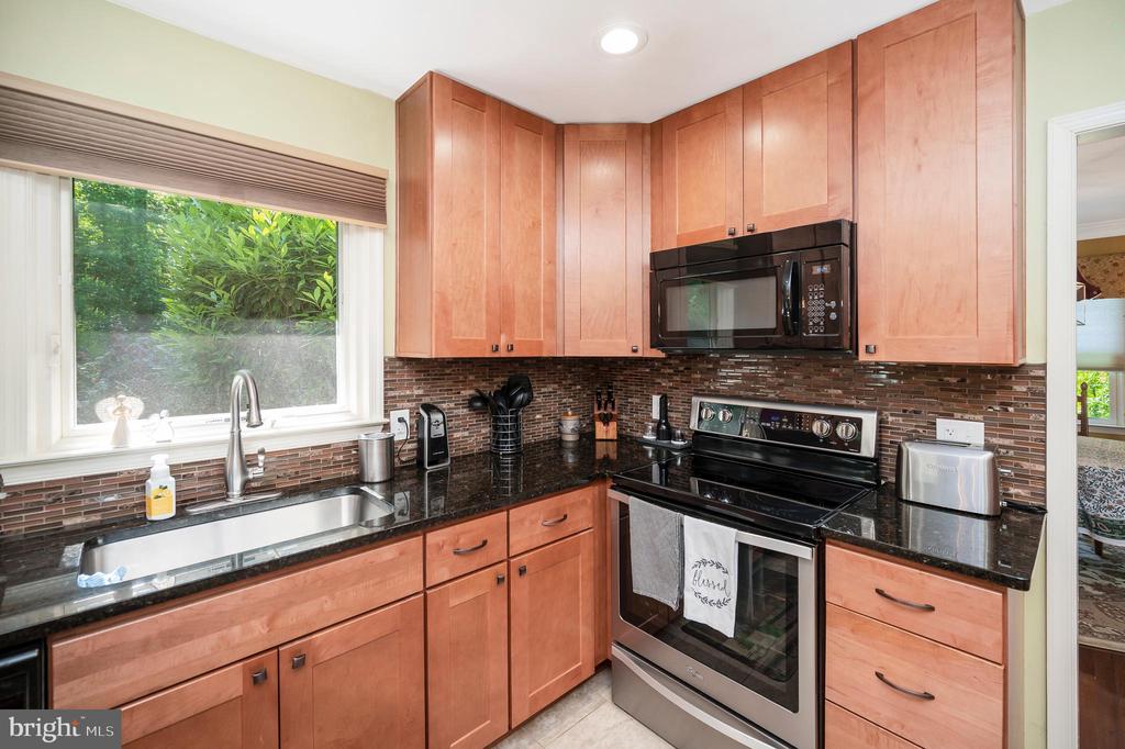 10415 SHAW DR, SPOTSYLVANIA, Virginia 22553, 4 Bedrooms Bedrooms, ,2 BathroomsBathrooms,Residential,10415 SHAW DR,VASP2034128 MLS # VASP2034128