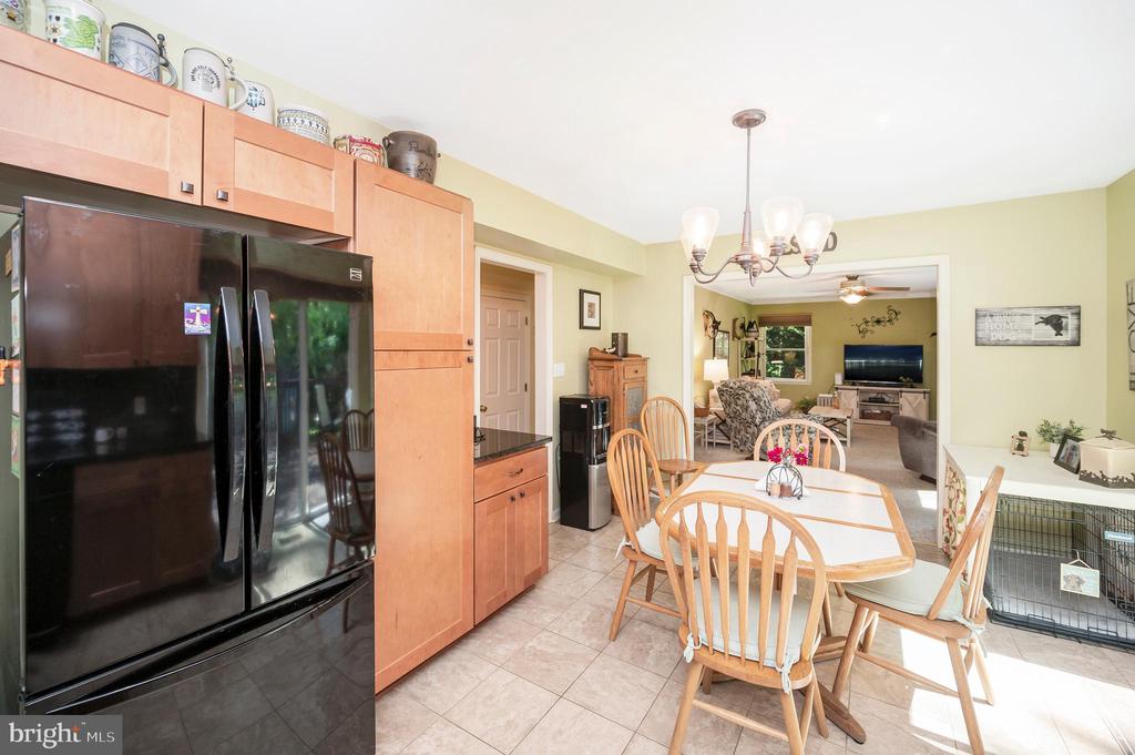 10415 SHAW DR, SPOTSYLVANIA, Virginia 22553, 4 Bedrooms Bedrooms, ,2 BathroomsBathrooms,Residential,10415 SHAW DR,VASP2034128 MLS # VASP2034128