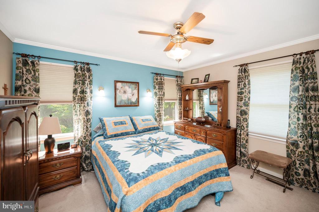 10415 SHAW DR, SPOTSYLVANIA, Virginia 22553, 4 Bedrooms Bedrooms, ,2 BathroomsBathrooms,Residential,10415 SHAW DR,VASP2034128 MLS # VASP2034128