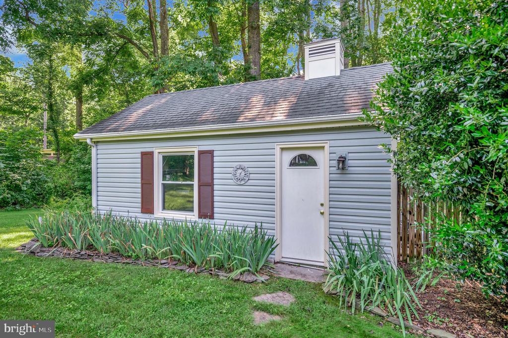 10415 SHAW DR, SPOTSYLVANIA, Virginia 22553, 4 Bedrooms Bedrooms, ,2 BathroomsBathrooms,Residential,10415 SHAW DR,VASP2034128 MLS # VASP2034128