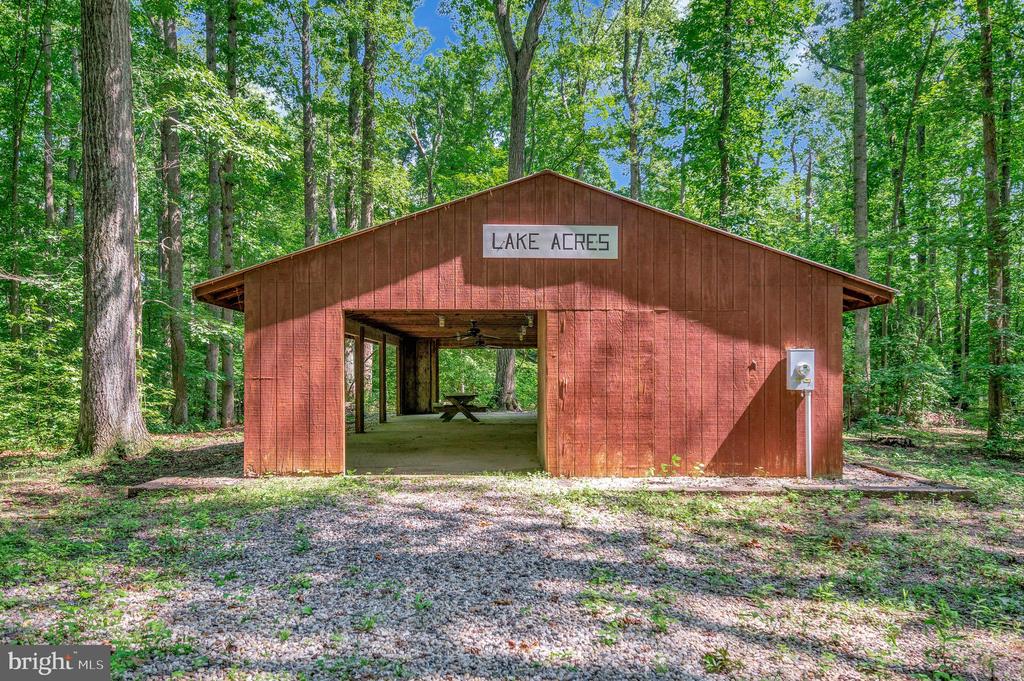 10415 SHAW DR, SPOTSYLVANIA, Virginia 22553, 4 Bedrooms Bedrooms, ,2 BathroomsBathrooms,Residential,10415 SHAW DR,VASP2034128 MLS # VASP2034128
