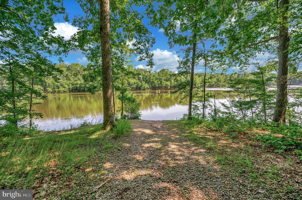 10415 SHAW DR, SPOTSYLVANIA, Virginia 22553, 4 Bedrooms Bedrooms, ,2 BathroomsBathrooms,Residential,10415 SHAW DR,VASP2034128 MLS # VASP2034128