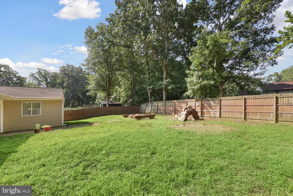 7002 WILD TURKEY DR, SPOTSYLVANIA, Virginia 22553, 4 Bedrooms Bedrooms, ,2 BathroomsBathrooms,Residential,7002 WILD TURKEY DR,VASP2034238 MLS # VASP2034238