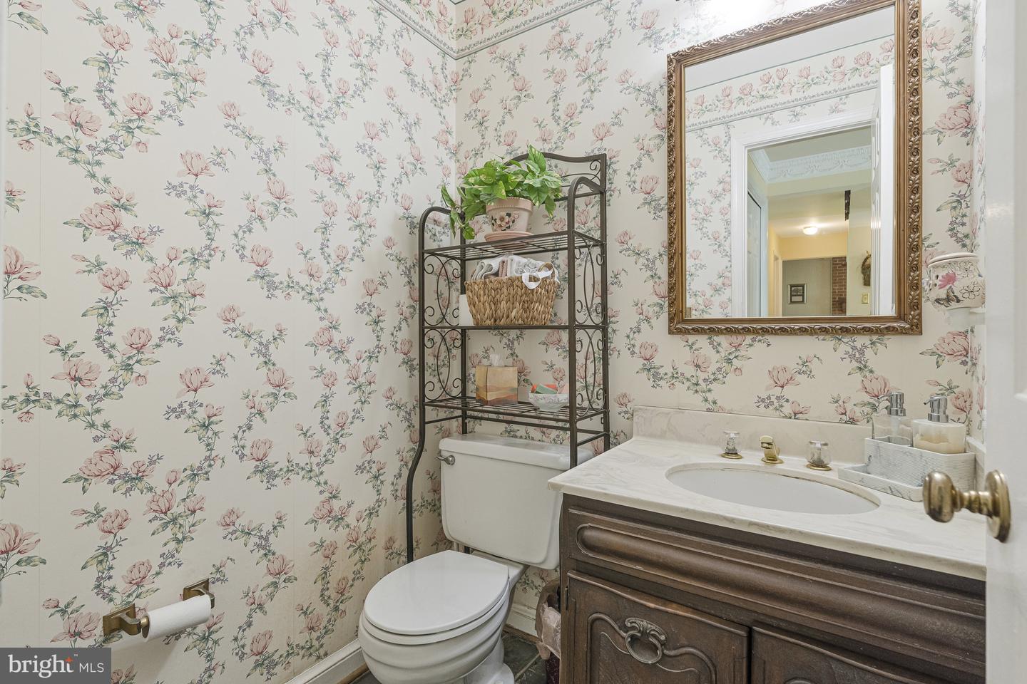 1202 FORESTVILLE DR, GREAT FALLS, Virginia 22066, 5 Bedrooms Bedrooms, ,3 BathroomsBathrooms,Residential,For sale,1202 FORESTVILLE DR,VAFX2249902 MLS # VAFX2249902
