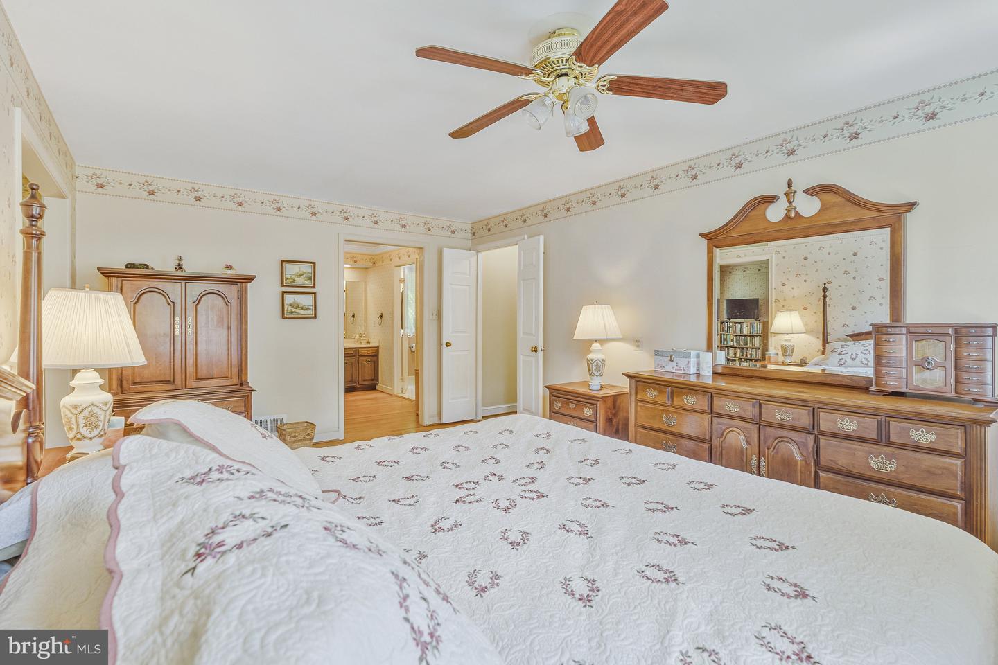 1202 FORESTVILLE DR, GREAT FALLS, Virginia 22066, 5 Bedrooms Bedrooms, ,3 BathroomsBathrooms,Residential,For sale,1202 FORESTVILLE DR,VAFX2249902 MLS # VAFX2249902