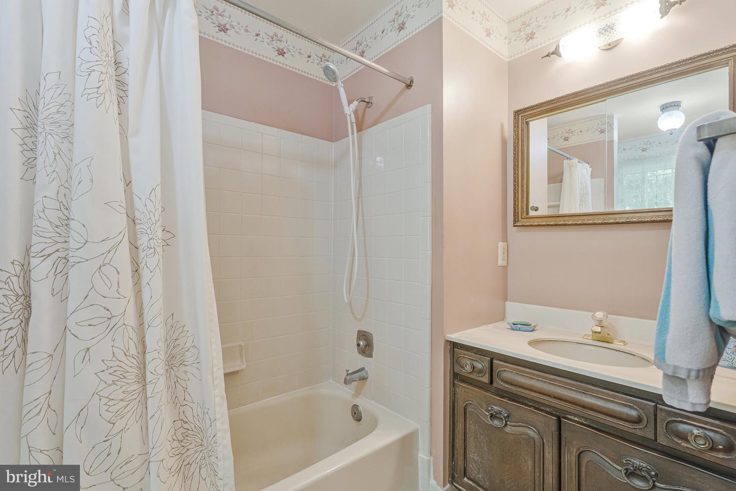 1202 FORESTVILLE DR, GREAT FALLS, Virginia 22066, 5 Bedrooms Bedrooms, ,3 BathroomsBathrooms,Residential,For sale,1202 FORESTVILLE DR,VAFX2249902 MLS # VAFX2249902