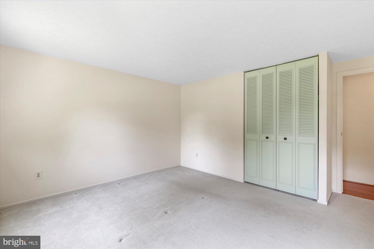 2904 BLUE ROBIN CT, OAK HILL, Virginia 20171, 5 Bedrooms Bedrooms, ,2 BathroomsBathrooms,Residential,For sale,2904 BLUE ROBIN CT,VAFX2249904 MLS # VAFX2249904