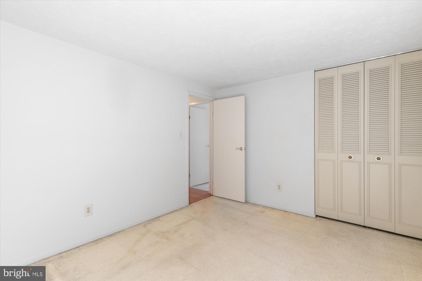 2904 BLUE ROBIN CT, OAK HILL, Virginia 20171, 5 Bedrooms Bedrooms, ,2 BathroomsBathrooms,Residential,For sale,2904 BLUE ROBIN CT,VAFX2249904 MLS # VAFX2249904