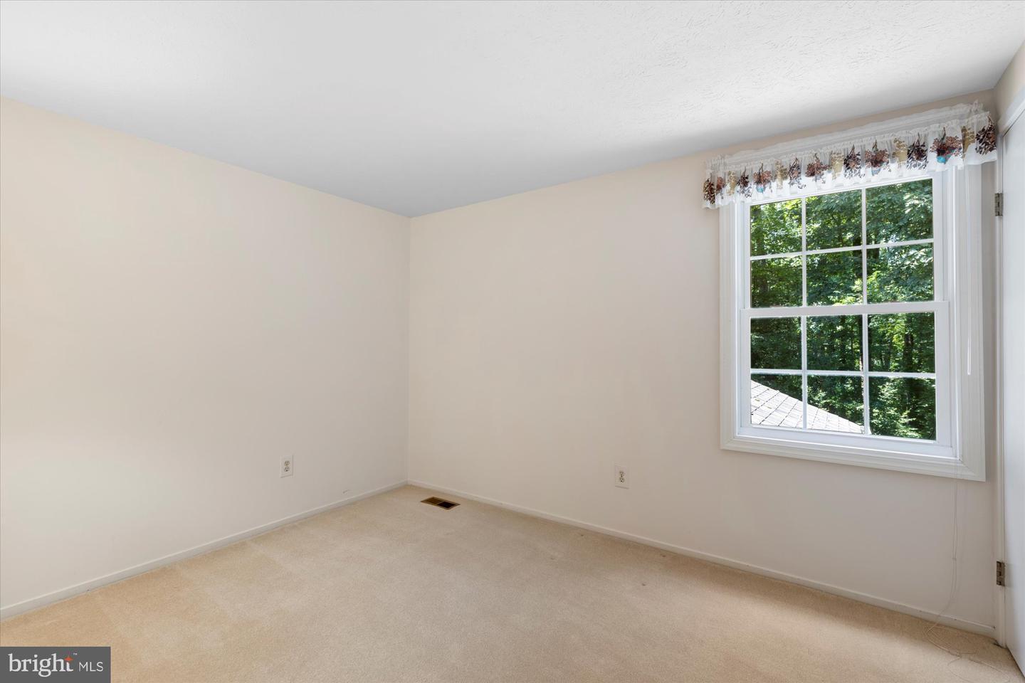 2904 BLUE ROBIN CT, OAK HILL, Virginia 20171, 5 Bedrooms Bedrooms, ,2 BathroomsBathrooms,Residential,For sale,2904 BLUE ROBIN CT,VAFX2249904 MLS # VAFX2249904
