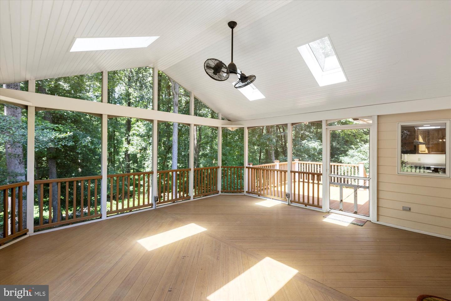 2904 BLUE ROBIN CT, OAK HILL, Virginia 20171, 5 Bedrooms Bedrooms, ,2 BathroomsBathrooms,Residential,For sale,2904 BLUE ROBIN CT,VAFX2249904 MLS # VAFX2249904