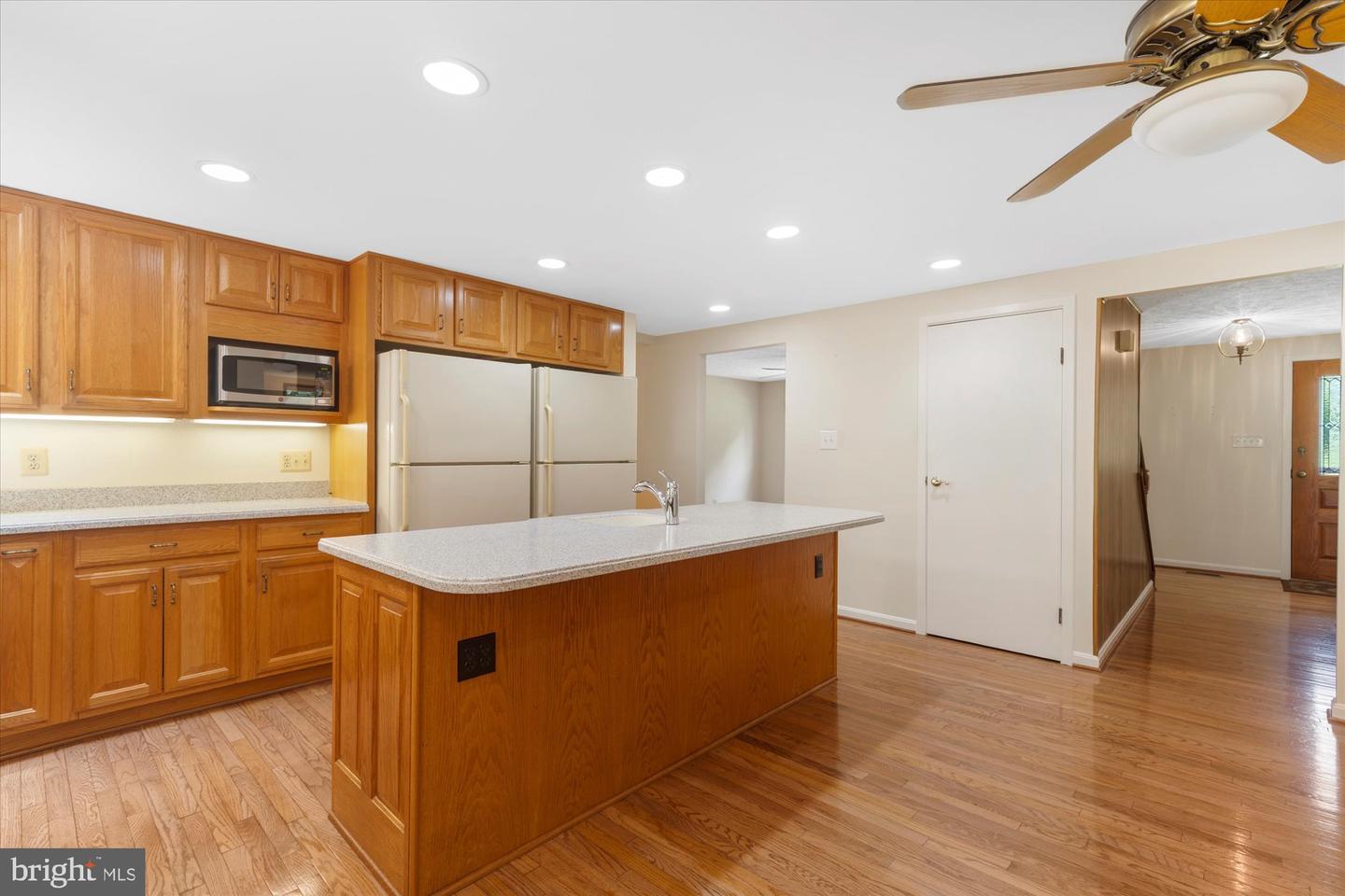 2904 BLUE ROBIN CT, OAK HILL, Virginia 20171, 5 Bedrooms Bedrooms, ,2 BathroomsBathrooms,Residential,For sale,2904 BLUE ROBIN CT,VAFX2249904 MLS # VAFX2249904