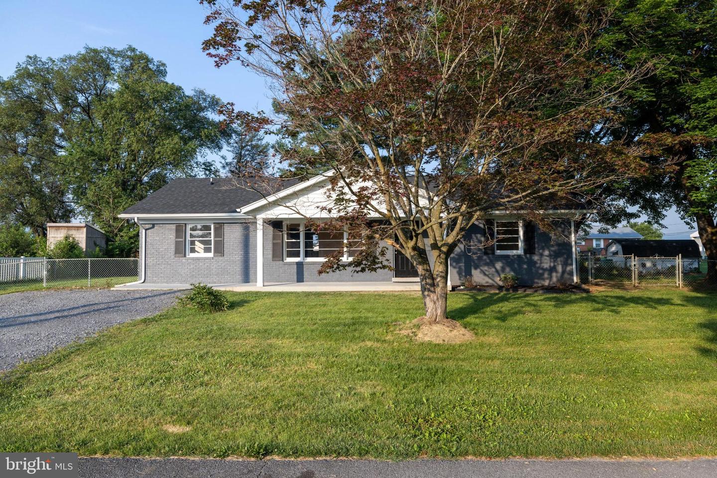 6 CHARLES ST, LURAY, Virginia 22835, 3 Bedrooms Bedrooms, ,2 BathroomsBathrooms,Residential,For sale,6 CHARLES ST,VAPA2005074 MLS # VAPA2005074