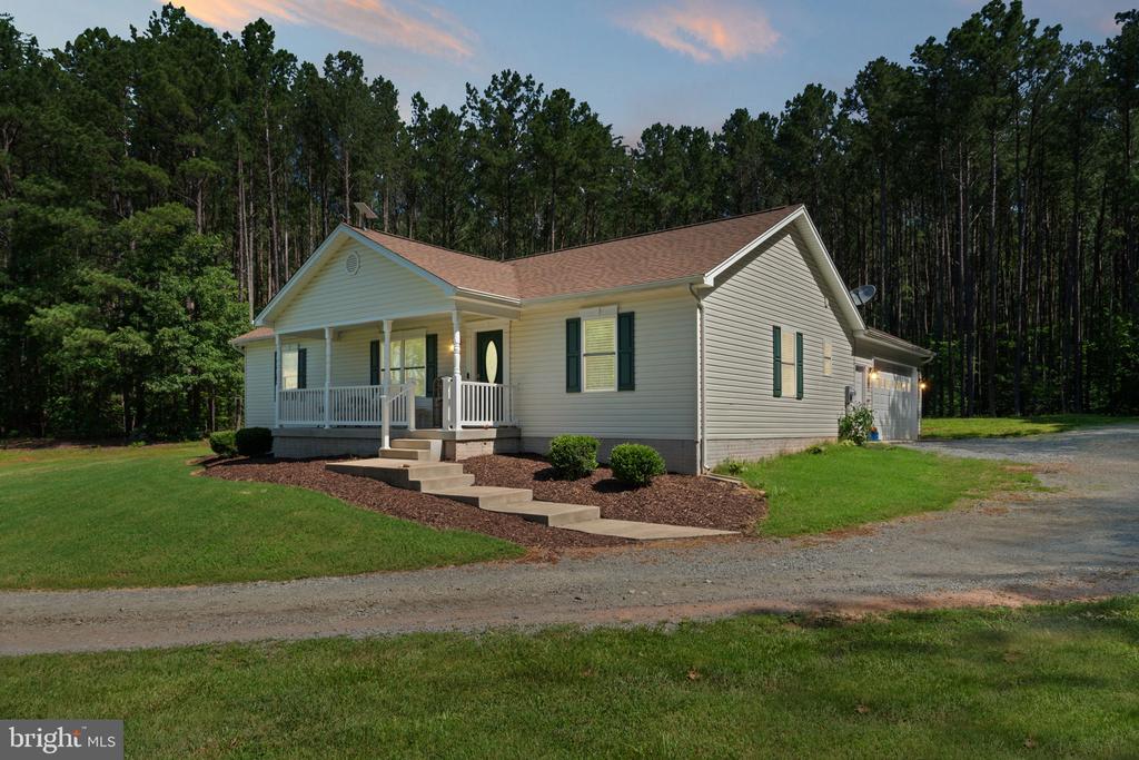 4550 ANNS LN, BEALETON, Virginia, 3 Bedrooms Bedrooms, ,2 BathroomsBathrooms,Residential,4550 ANNS LN,VAFQ2017224 MLS # VAFQ2017224