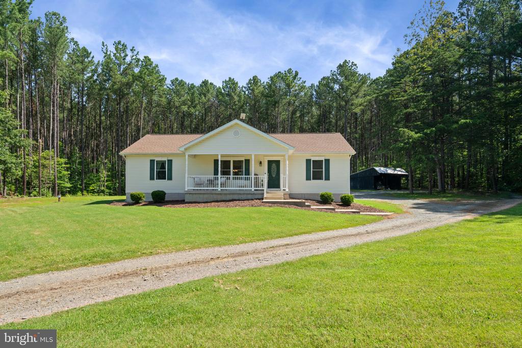 4550 ANNS LN, BEALETON, Virginia, 3 Bedrooms Bedrooms, ,2 BathroomsBathrooms,Residential,4550 ANNS LN,VAFQ2017224 MLS # VAFQ2017224