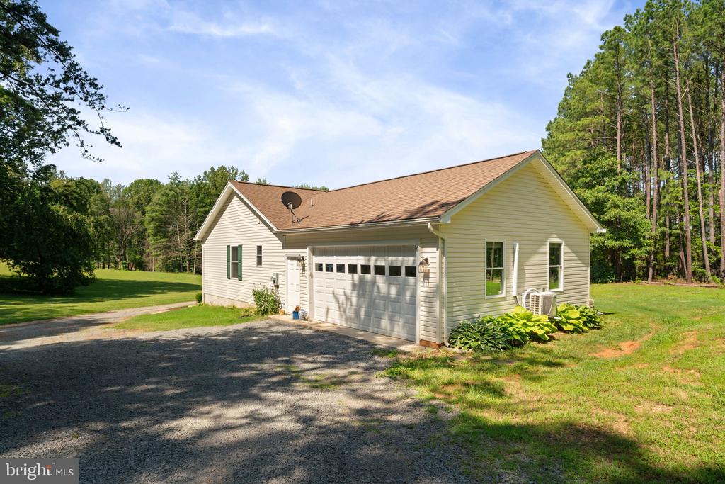4550 ANNS LN, BEALETON, Virginia, 3 Bedrooms Bedrooms, ,2 BathroomsBathrooms,Residential,4550 ANNS LN,VAFQ2017224 MLS # VAFQ2017224