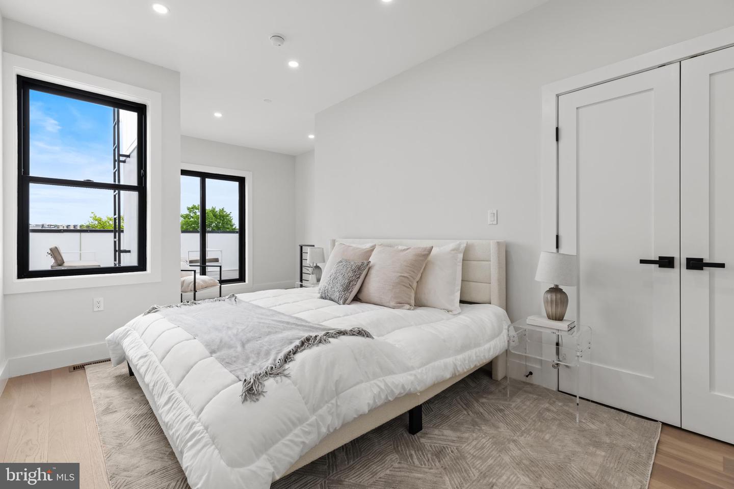3923 14TH ST NW #PH7, WASHINGTON, District Of Columbia 20011, 2 Bedrooms Bedrooms, ,2 BathroomsBathrooms,Residential,For sale,3923 14TH ST NW #PH7,DCDC2207652 MLS # DCDC2207652