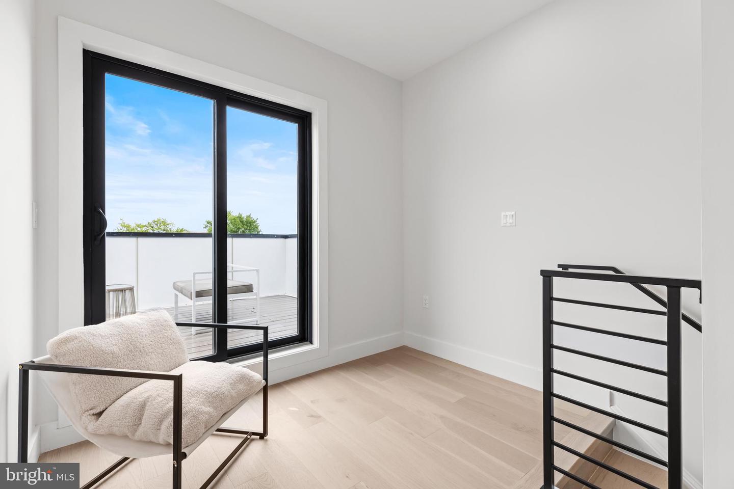3923 14TH ST NW #PH7, WASHINGTON, District Of Columbia 20011, 2 Bedrooms Bedrooms, ,2 BathroomsBathrooms,Residential,For sale,3923 14TH ST NW #PH7,DCDC2207652 MLS # DCDC2207652