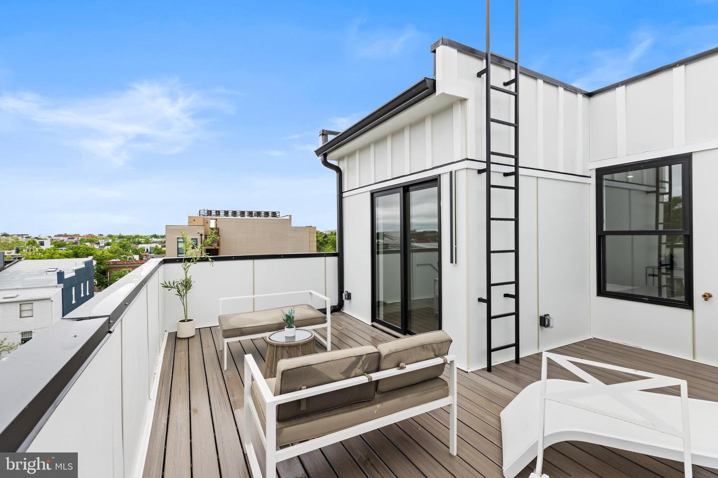 3923 14TH ST NW #PH7, WASHINGTON, District Of Columbia 20011, 2 Bedrooms Bedrooms, ,2 BathroomsBathrooms,Residential,For sale,3923 14TH ST NW #PH7,DCDC2207652 MLS # DCDC2207652