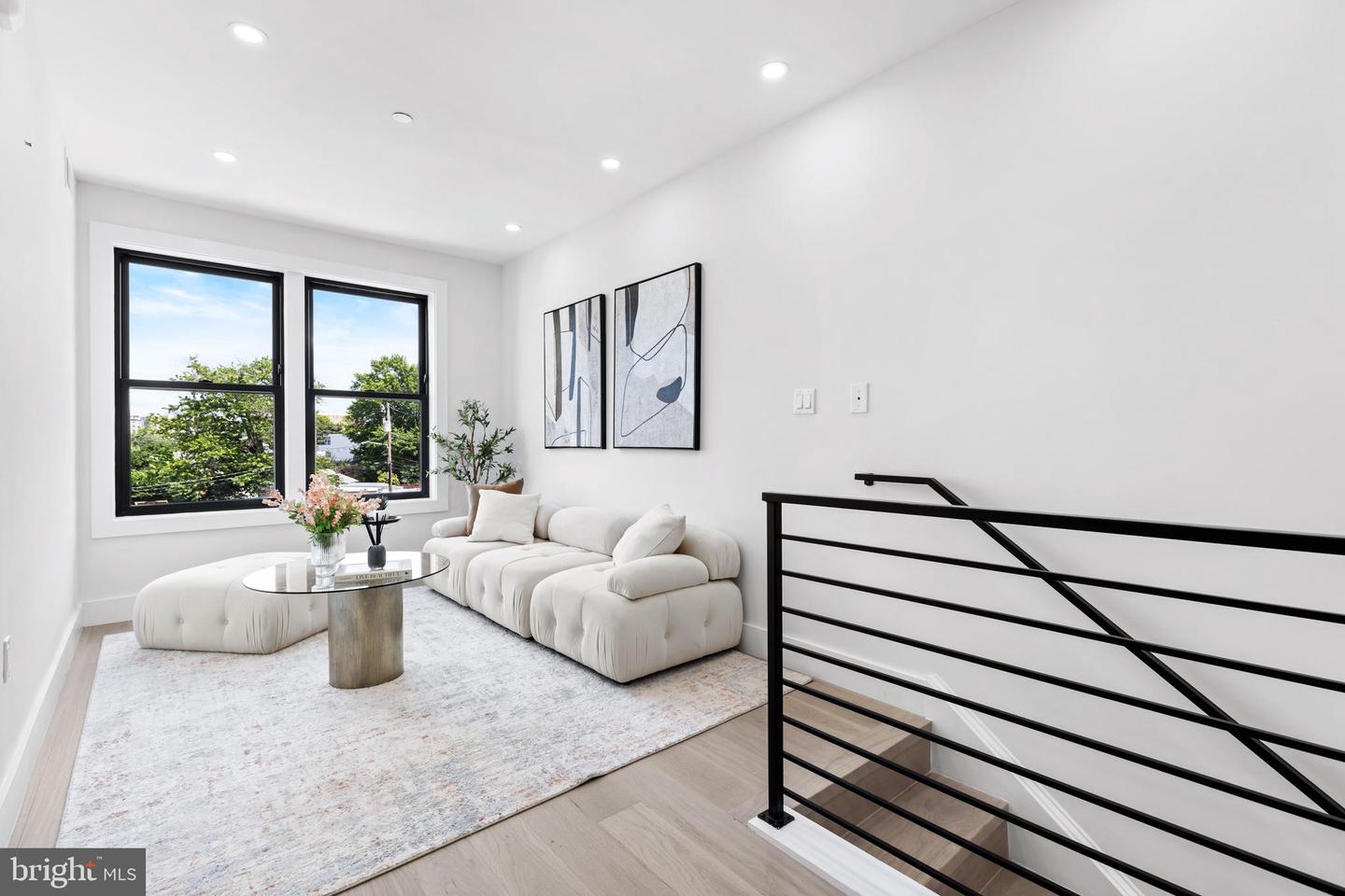 3923 14TH ST NW #PH7, WASHINGTON, District Of Columbia 20011, 2 Bedrooms Bedrooms, ,2 BathroomsBathrooms,Residential,For sale,3923 14TH ST NW #PH7,DCDC2207652 MLS # DCDC2207652