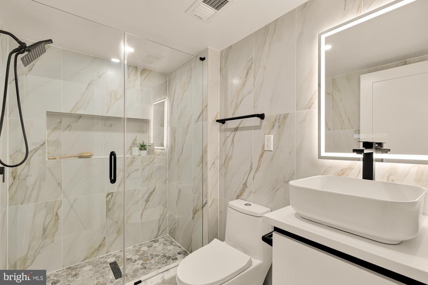 3923 14TH ST NW #PH7, WASHINGTON, District Of Columbia 20011, 2 Bedrooms Bedrooms, ,2 BathroomsBathrooms,Residential,For sale,3923 14TH ST NW #PH7,DCDC2207652 MLS # DCDC2207652 3923 14TH ST NW #PH7, WASHINGTON, District Of Columbia 20011, 2 Bedrooms Bedrooms, ,2 BathroomsBathrooms,Residential,For sale,3923 14TH ST NW #PH7,DCDC2207652 MLS # DCDC2207652