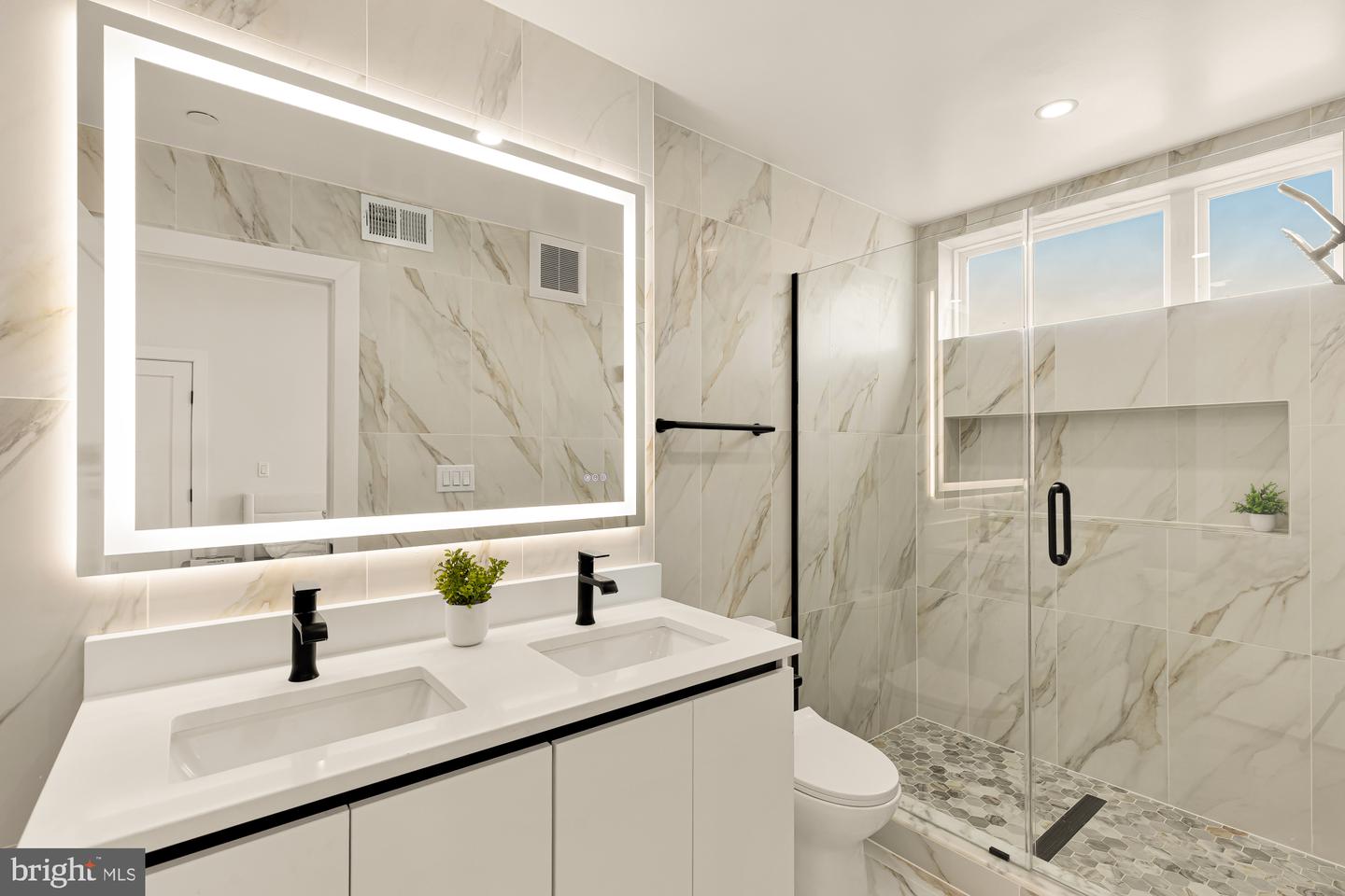 3923 14TH ST NW #PH7, WASHINGTON, District Of Columbia 20011, 2 Bedrooms Bedrooms, ,2 BathroomsBathrooms,Residential,For sale,3923 14TH ST NW #PH7,DCDC2207652 MLS # DCDC2207652 3923 14TH ST NW #PH7, WASHINGTON, District Of Columbia 20011, 2 Bedrooms Bedrooms, ,2 BathroomsBathrooms,Residential,For sale,3923 14TH ST NW #PH7,DCDC2207652 MLS # DCDC2207652