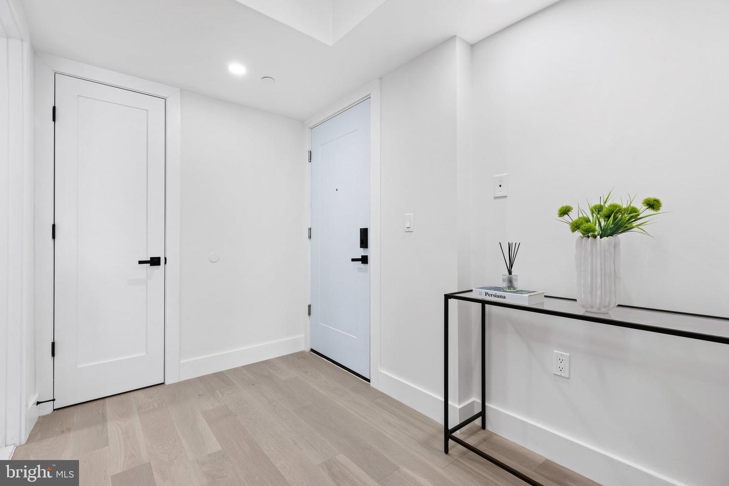 3923 14TH ST NW #5, WASHINGTON, District Of Columbia 20011, 2 Bedrooms Bedrooms, ,2 BathroomsBathrooms,Residential,For sale,3923 14TH ST NW #5,DCDC2207676 MLS # DCDC2207676