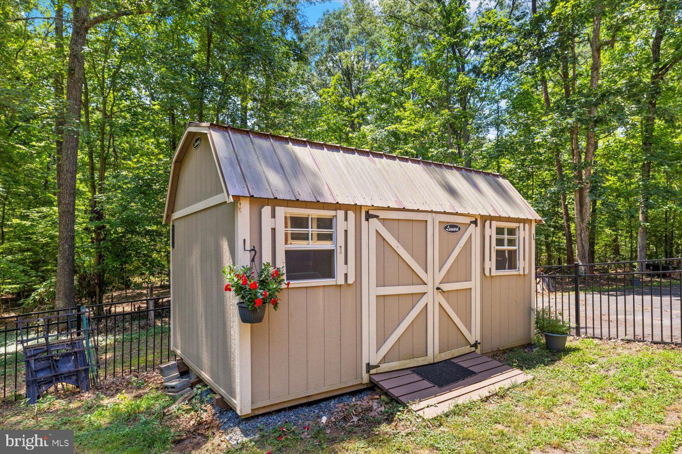 100 W RIVER BEND RD, FREDERICKSBURG, Virginia 22407, 5 Bedrooms Bedrooms, ,3 BathroomsBathrooms,Residential,For sale,100 W RIVER BEND RD,VASP2034214 MLS # VASP2034214